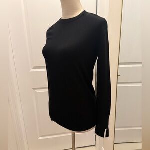 ZARA BLACK KNIT LONG SLEEVE SWEATER WHITE TRIM SLEEVES LARGE NWT